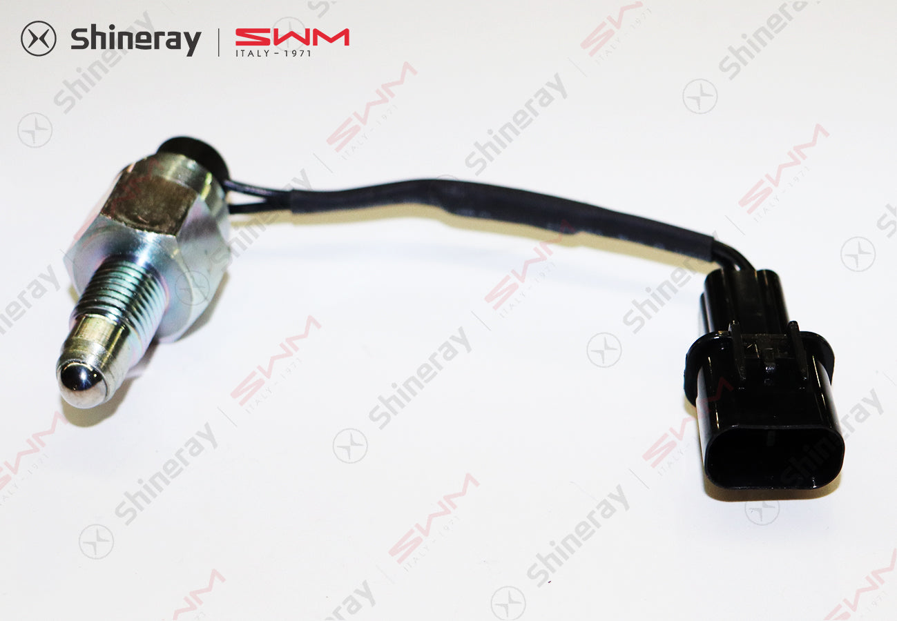 1709450-00000-A000T15>Rear light switch assembly>5MT