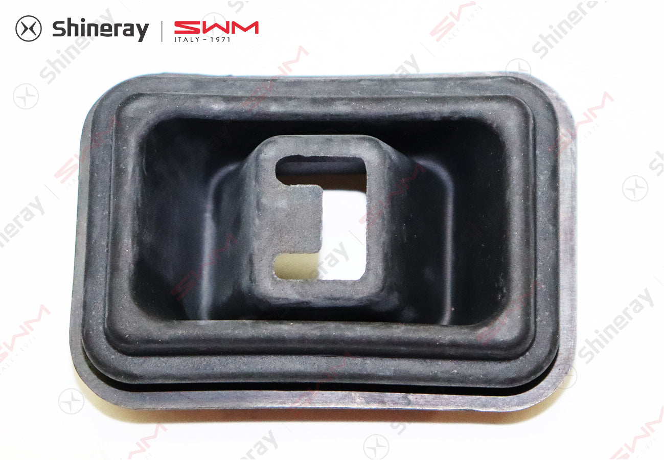 1707112-00000-A000T15>Separate fork cover>5MT