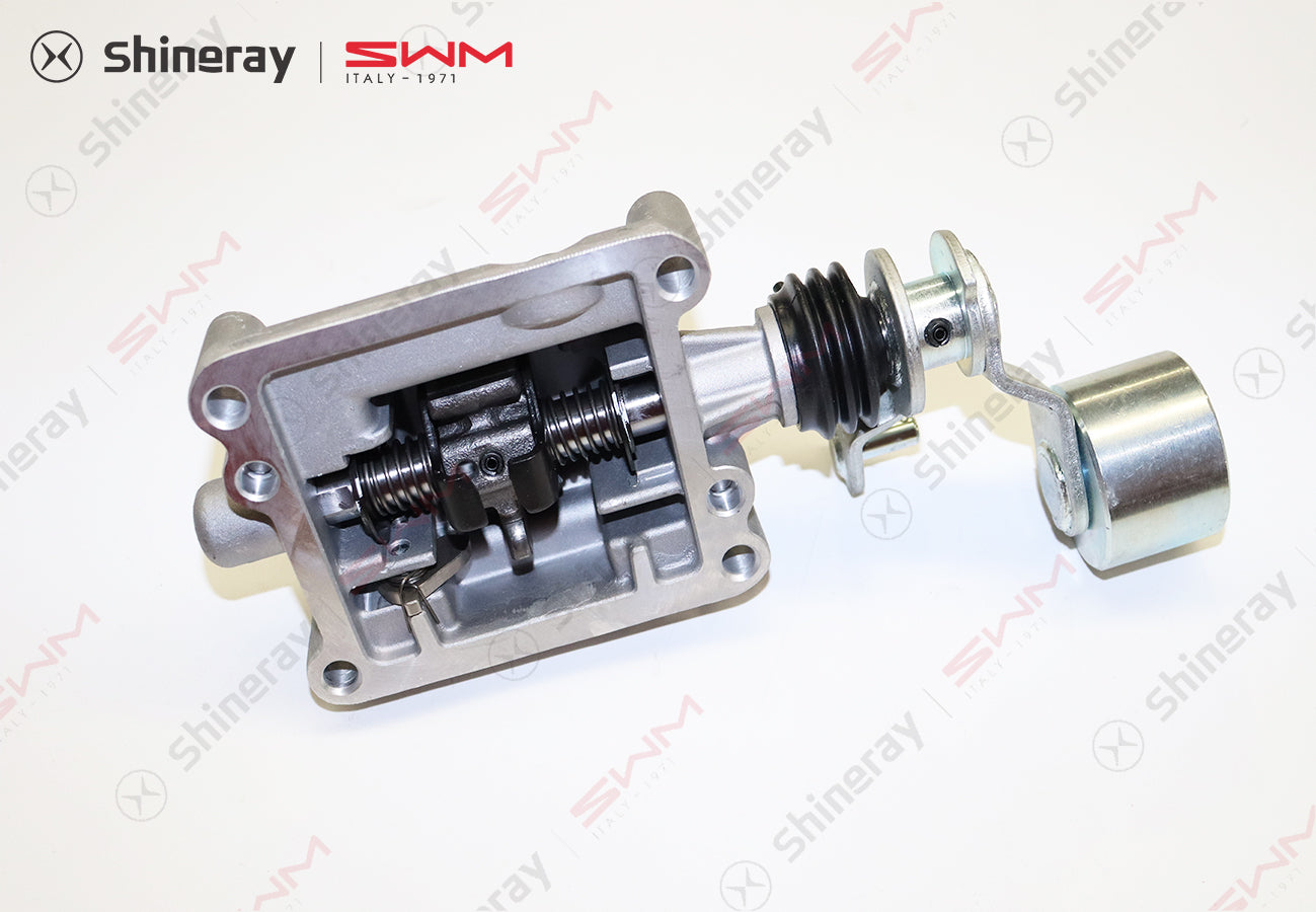 1700182-J1500-A00000P>Gearbox components