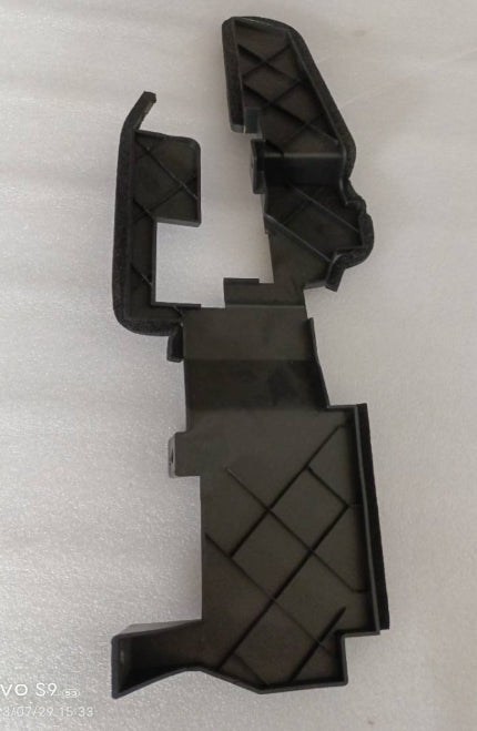 8513100-E0010-A000000>Left air deflector assembly