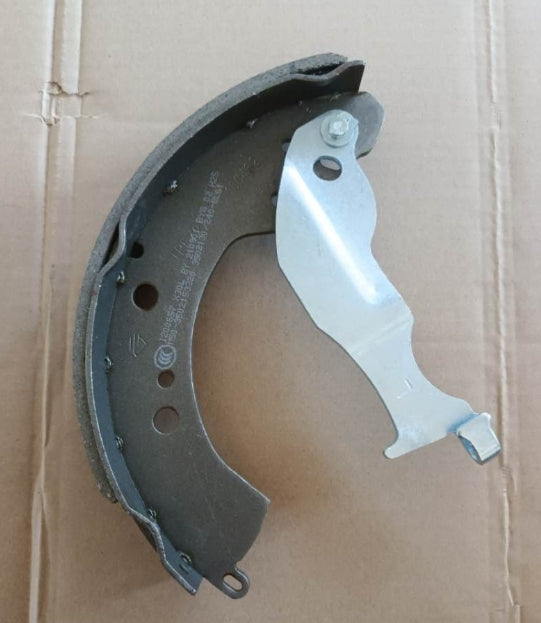 3502141-BB010-A000000>Brake master shoe (left)