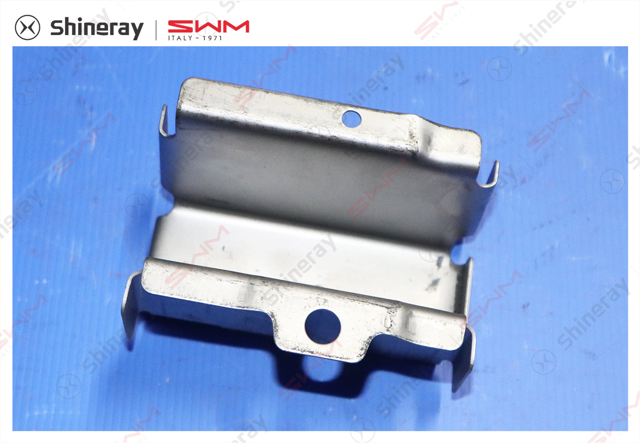 2801831-BB010-A000000>Rear seat belt lower fixing plate (left)