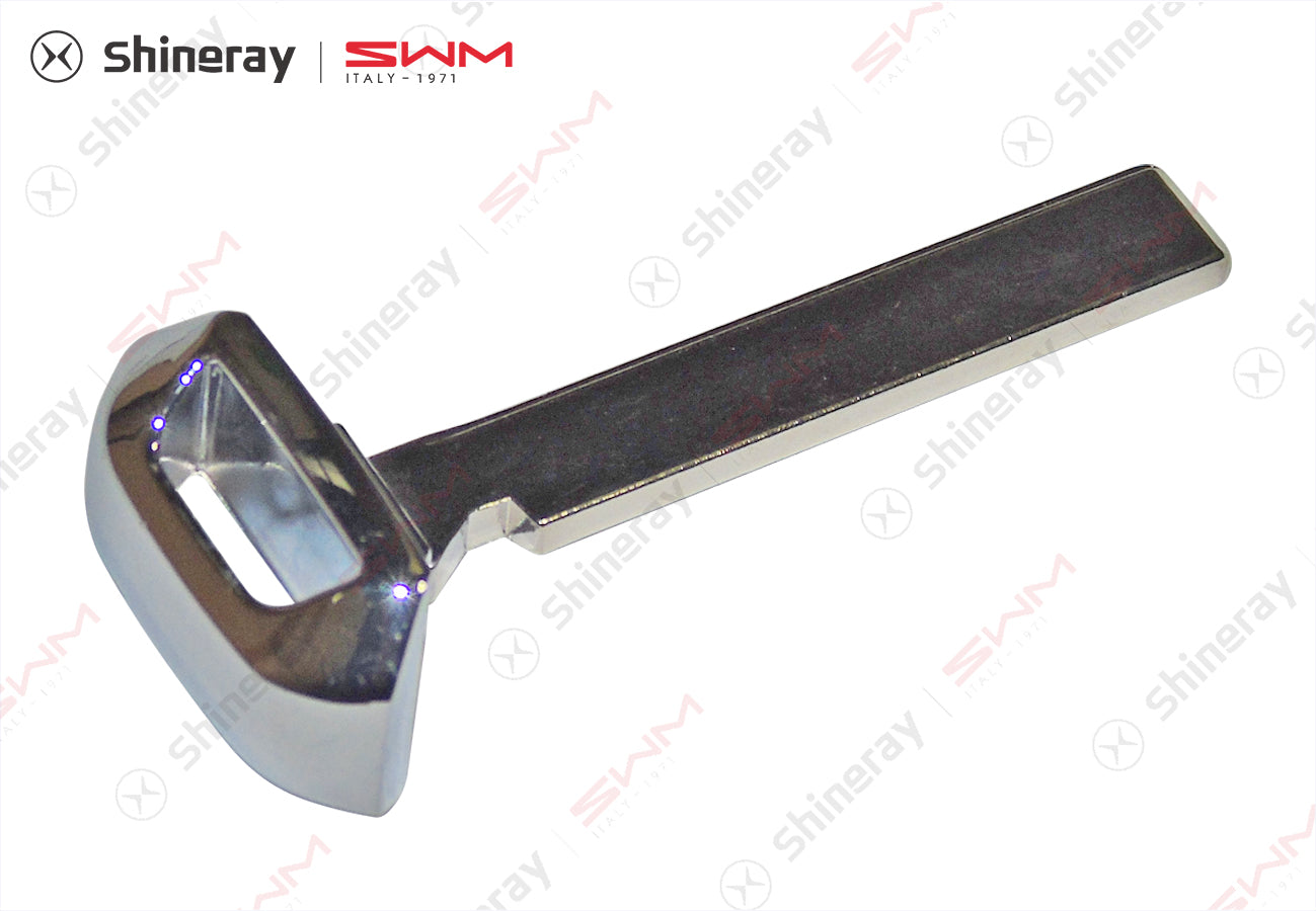 3704140-D0020-A000000>Keyblade