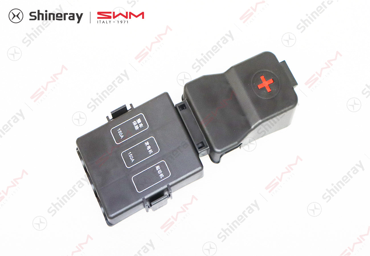 4001700-E0010-A000000>Battery fuse box cover