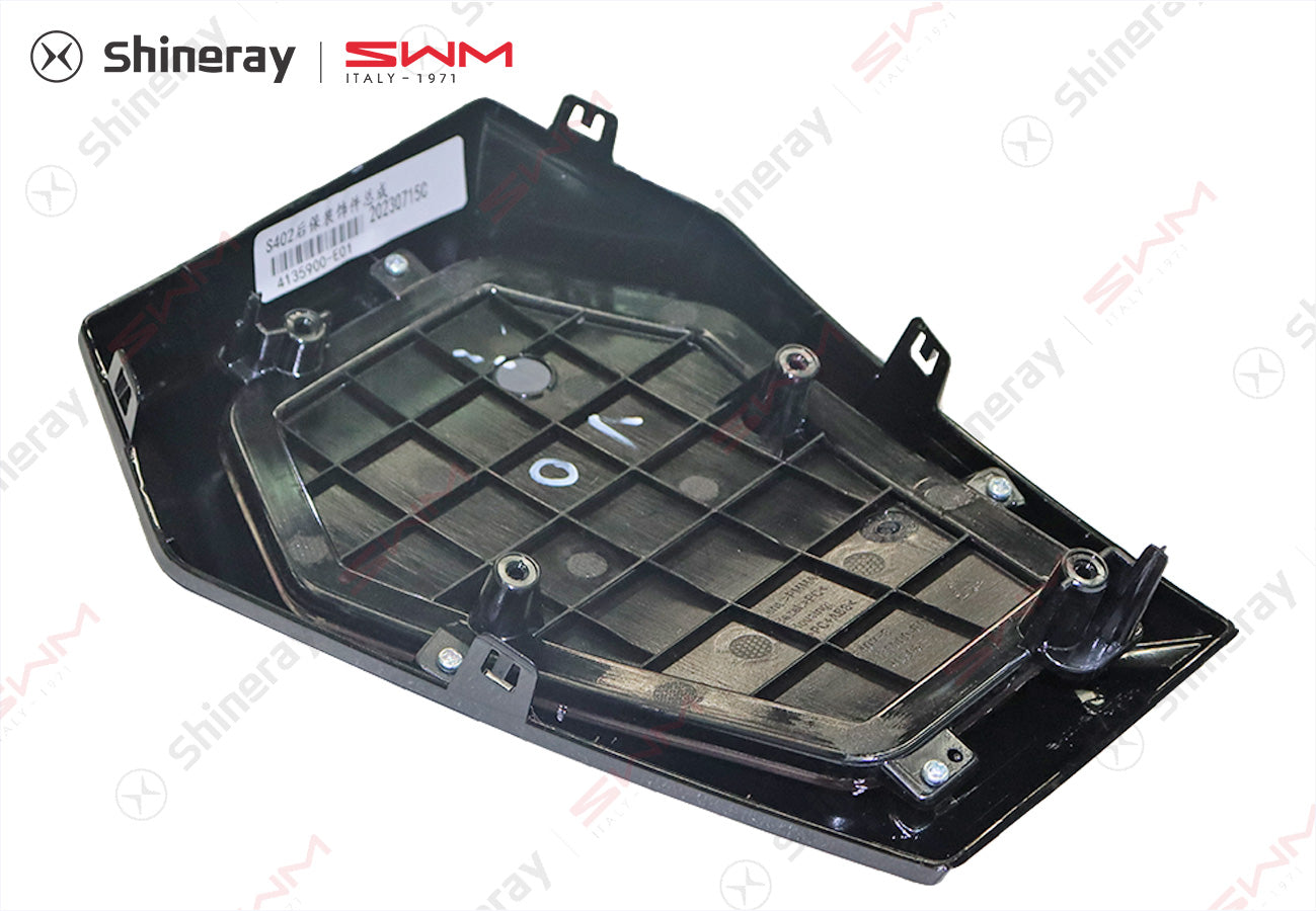 4135900-E0010-A000000>Rear bumper decoration assembly