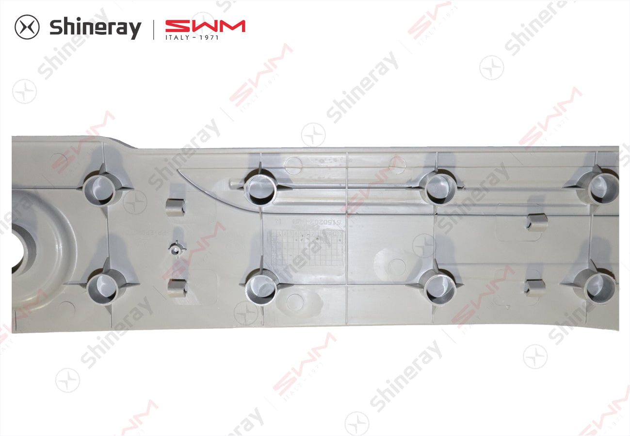 5150202-BB010-AA00000>Threshold on the right