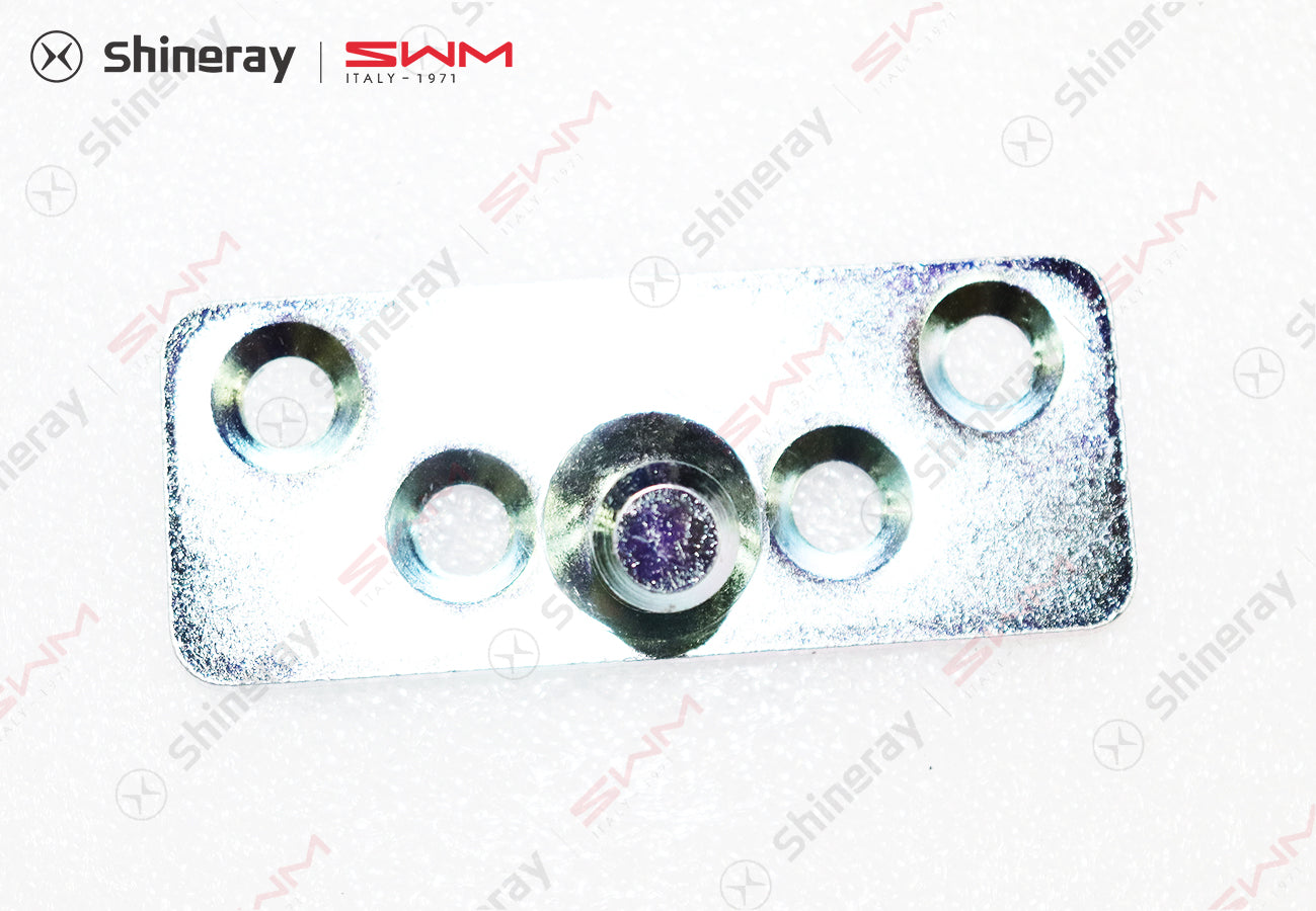 6214230-BA010-A000000>Back door safety hook