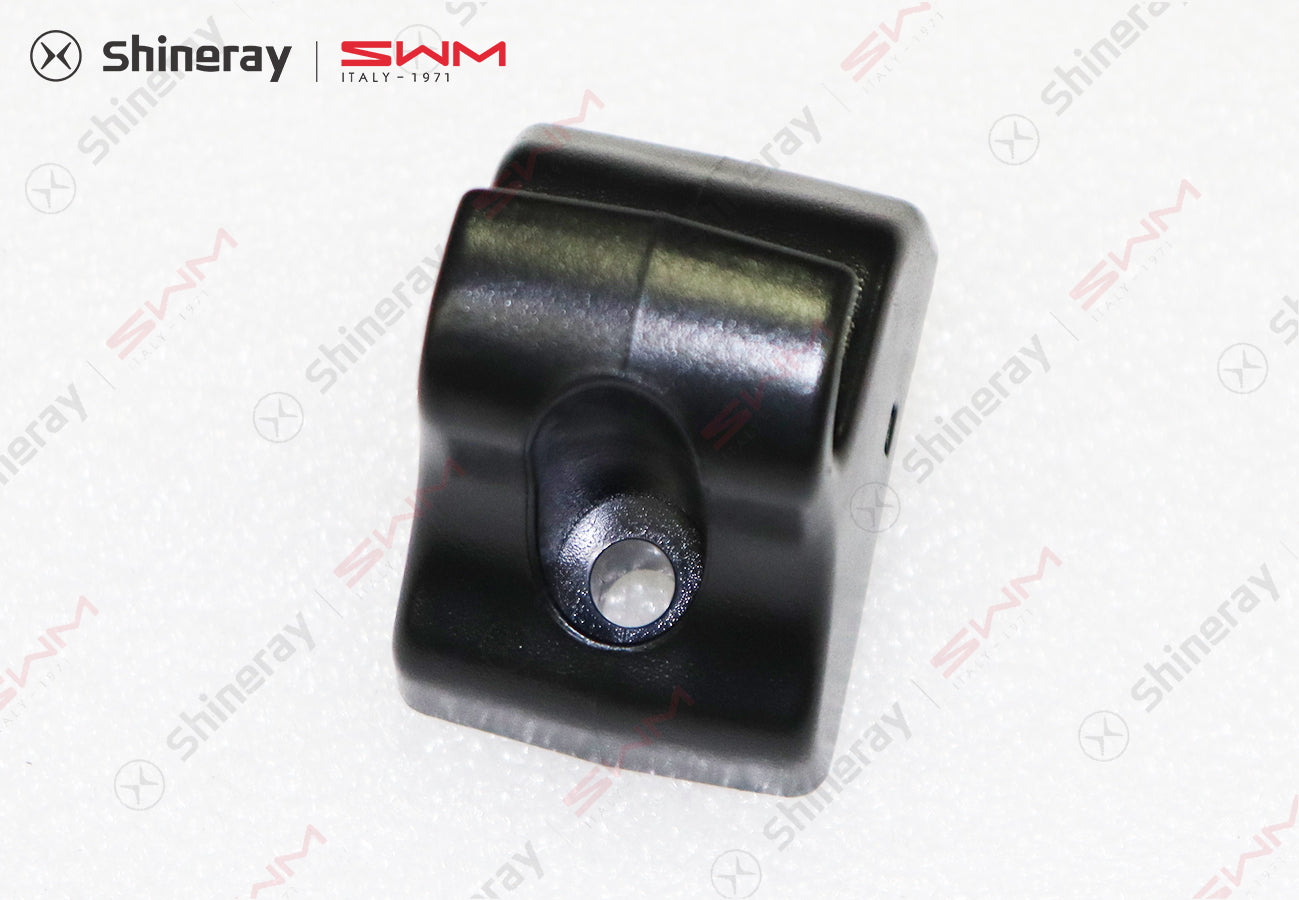 8204111-E0020-A000000>Sun visor central bracket