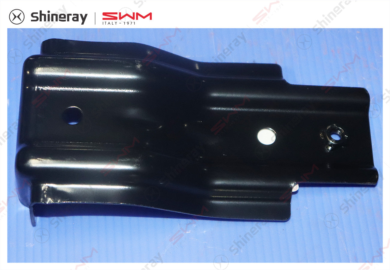 8400515-E001L-A000000>Install bracket assembly on front bumper