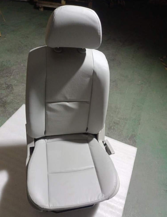 7100100-BB050-A100000>Middle row single seat assembly (left)