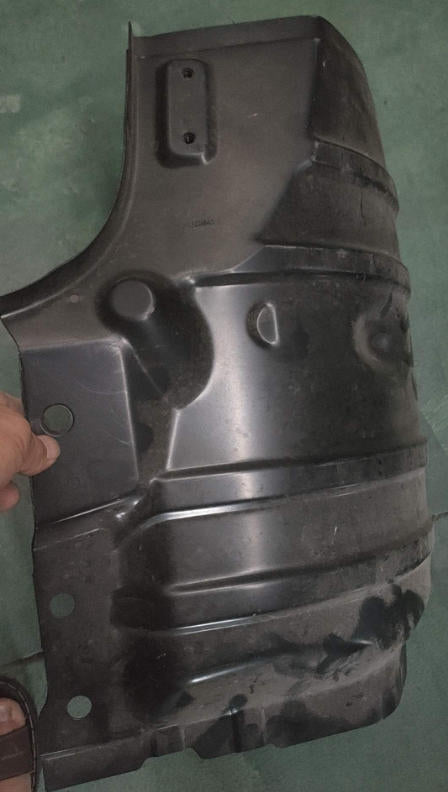 5402120-D0010-A010000>Right rear tail light fixing seat sub assembly (electrophoresis)