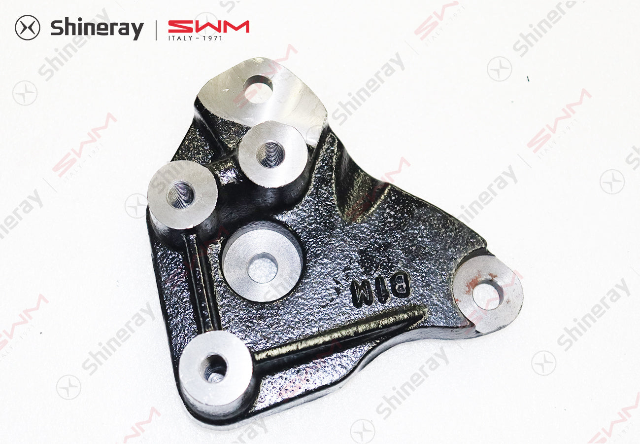 1001301-E2000-A000000>Left suspension adapter bracket