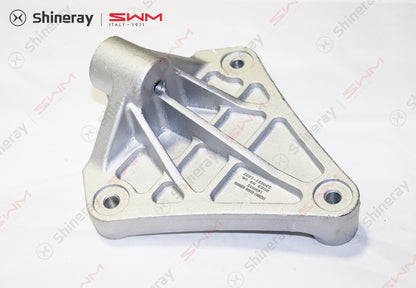 1025001-D1604-A000000>Idler bracket