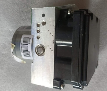 3636100-DA030-A000000>ESC electro-hydraulic control unit