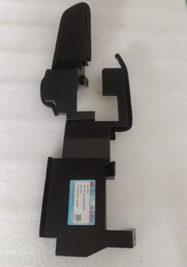 8513100-E0010-A000000>Left air deflector assembly