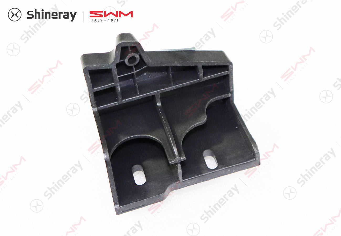 2803103-D0010-A000000>Left mounting bracket for the upper part of the bumper