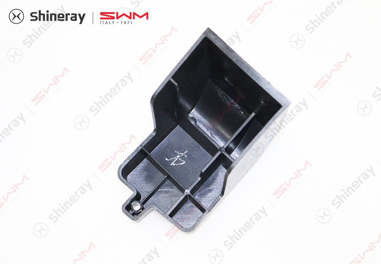 2803105-D0010-A000000>Left middle mounting bracket for the upper part of front bumper