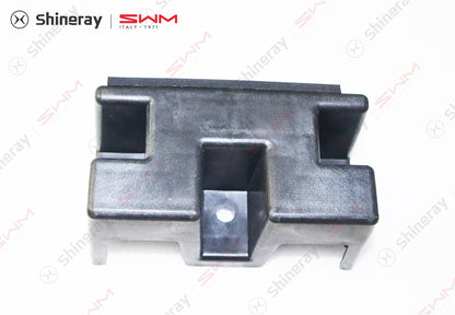 2803500-FA010-A000000>Installation bracket in the middle of the front bumper