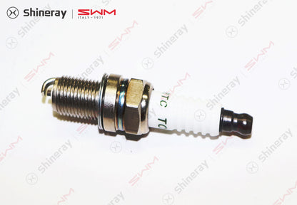 3707030-J1500-A000000>Spark plug