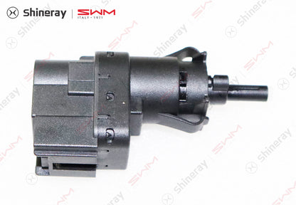 3750100-E0010-A000000>Brake light switch