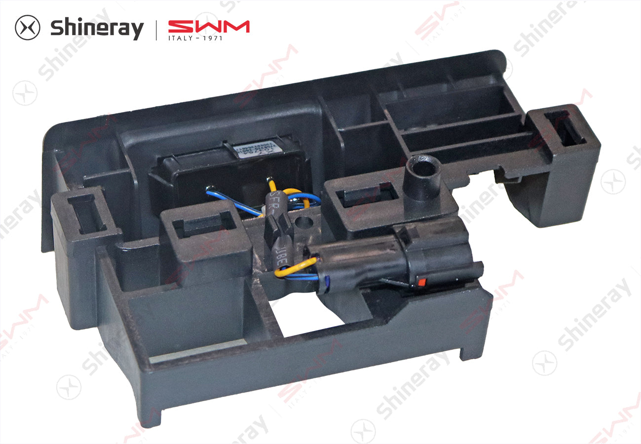 3758320-E0010-A000000>Rear door micro switch