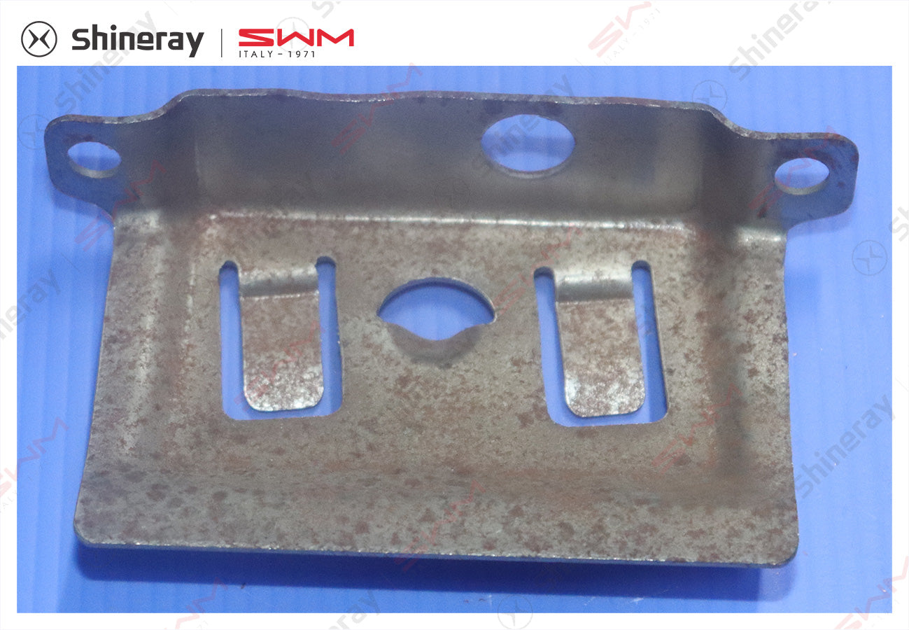 5130664-D0010-A000000>Right bumper bracket