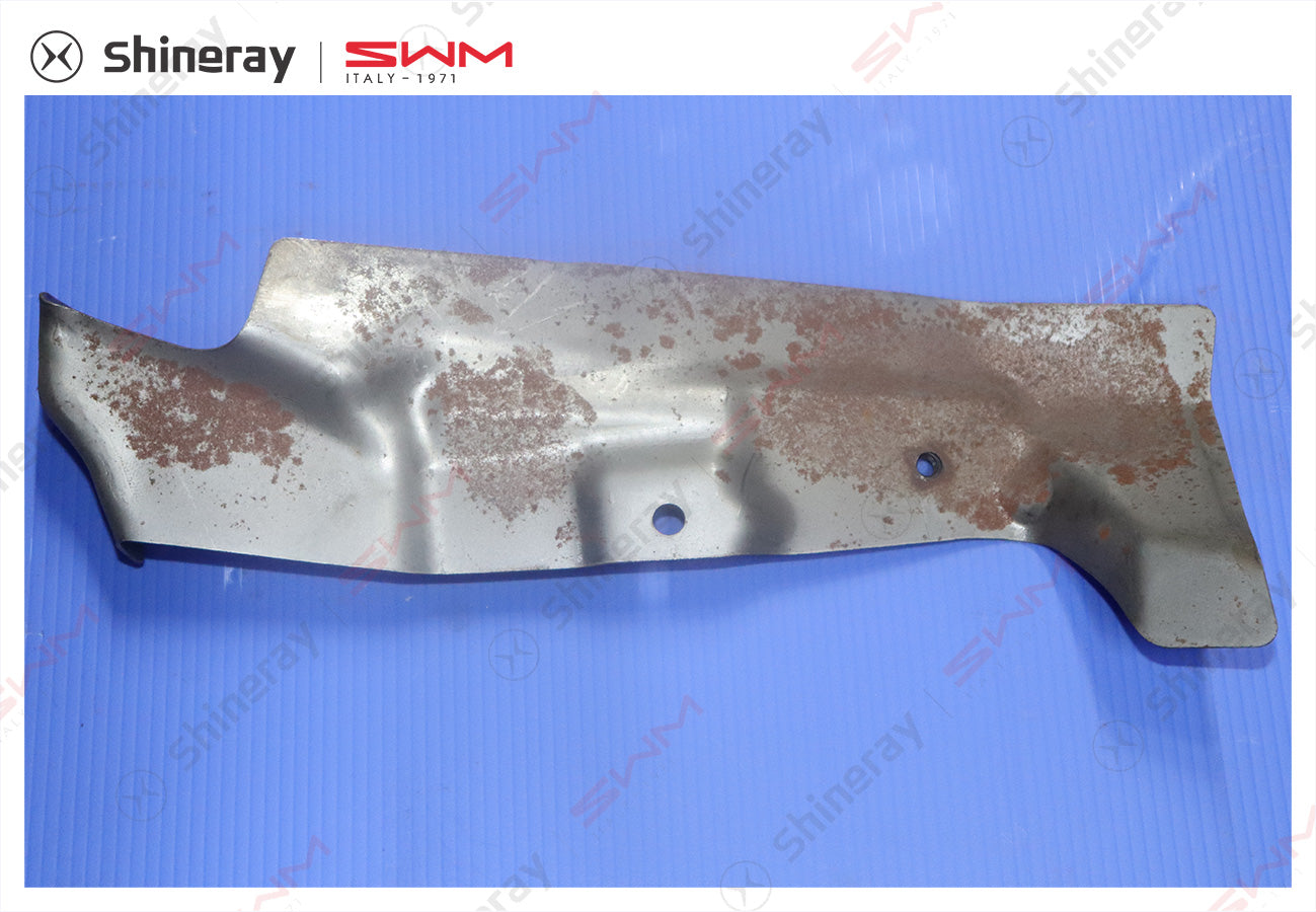 5301023-D001L-A000000>Left wiper mounting bracket assembly