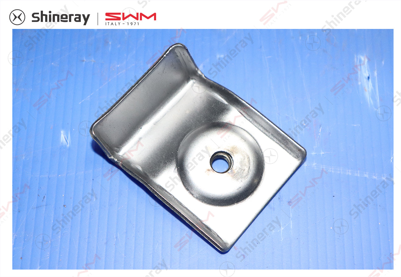 5401870-BB010-A000000>Front mounting bracket for top mounted evaporator, mounting plate assembly (right)