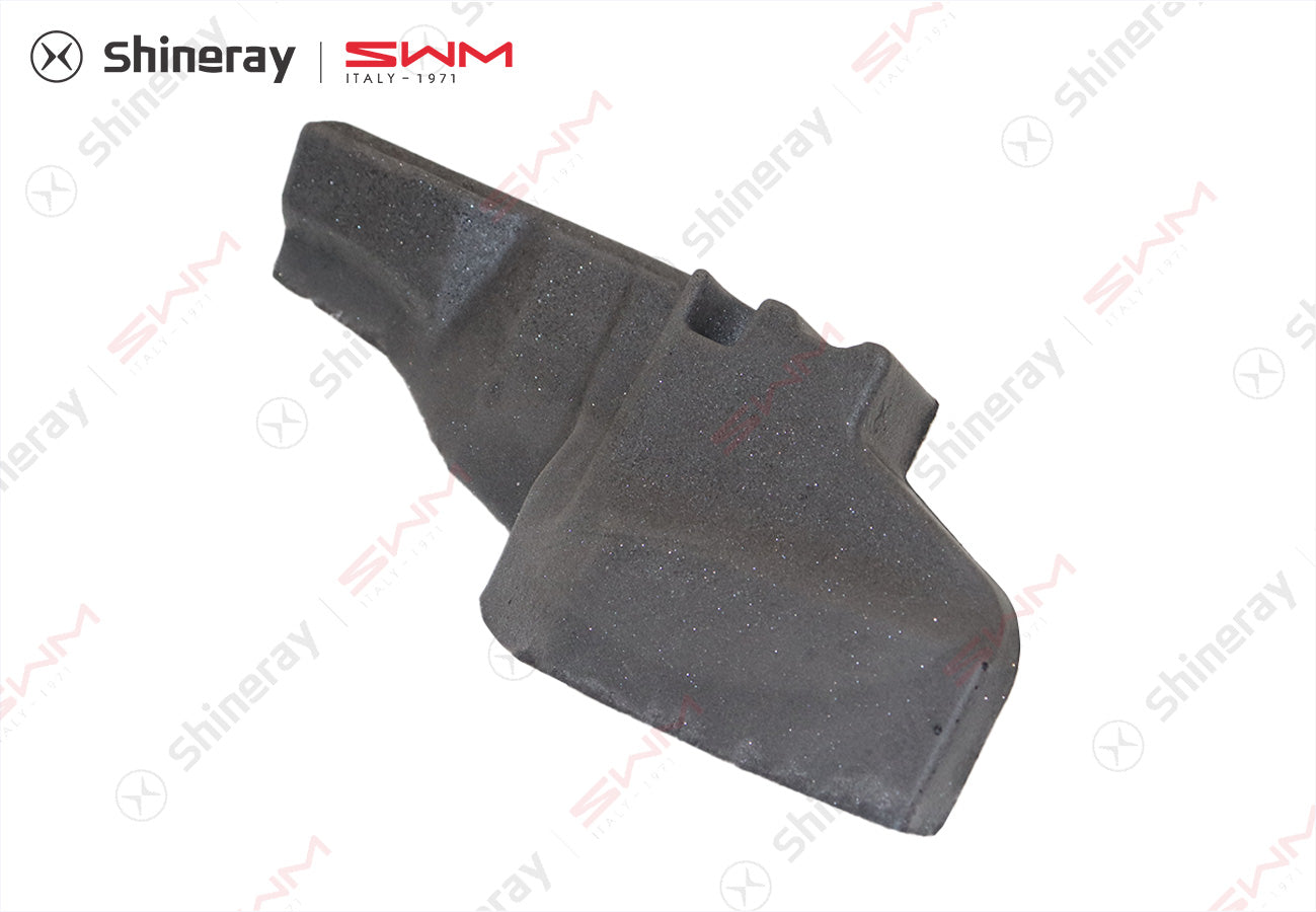 5402313-E0010-A000000>Sealing element on left fender