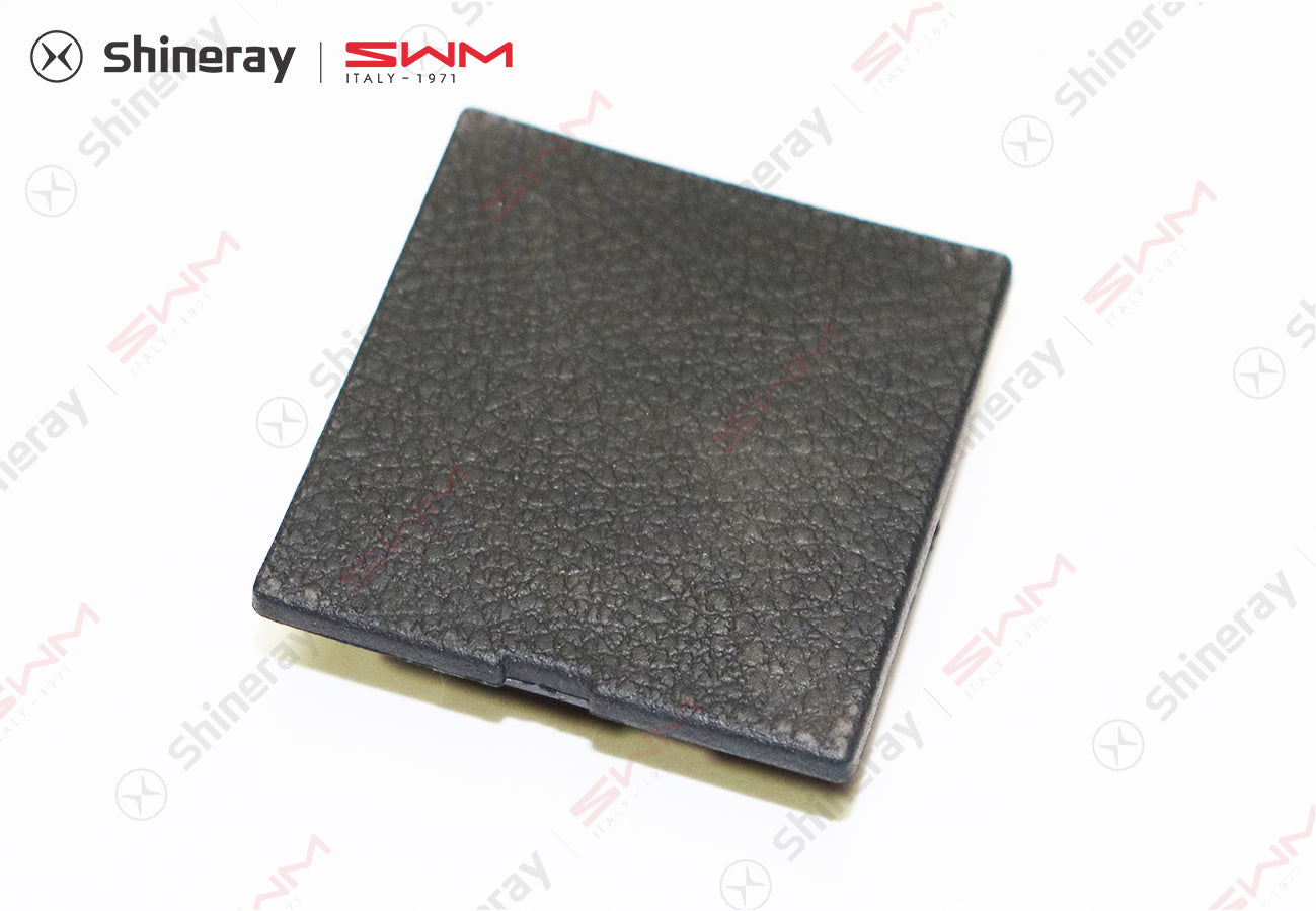 5412265-D0010-B100000>Side panel cover (right)