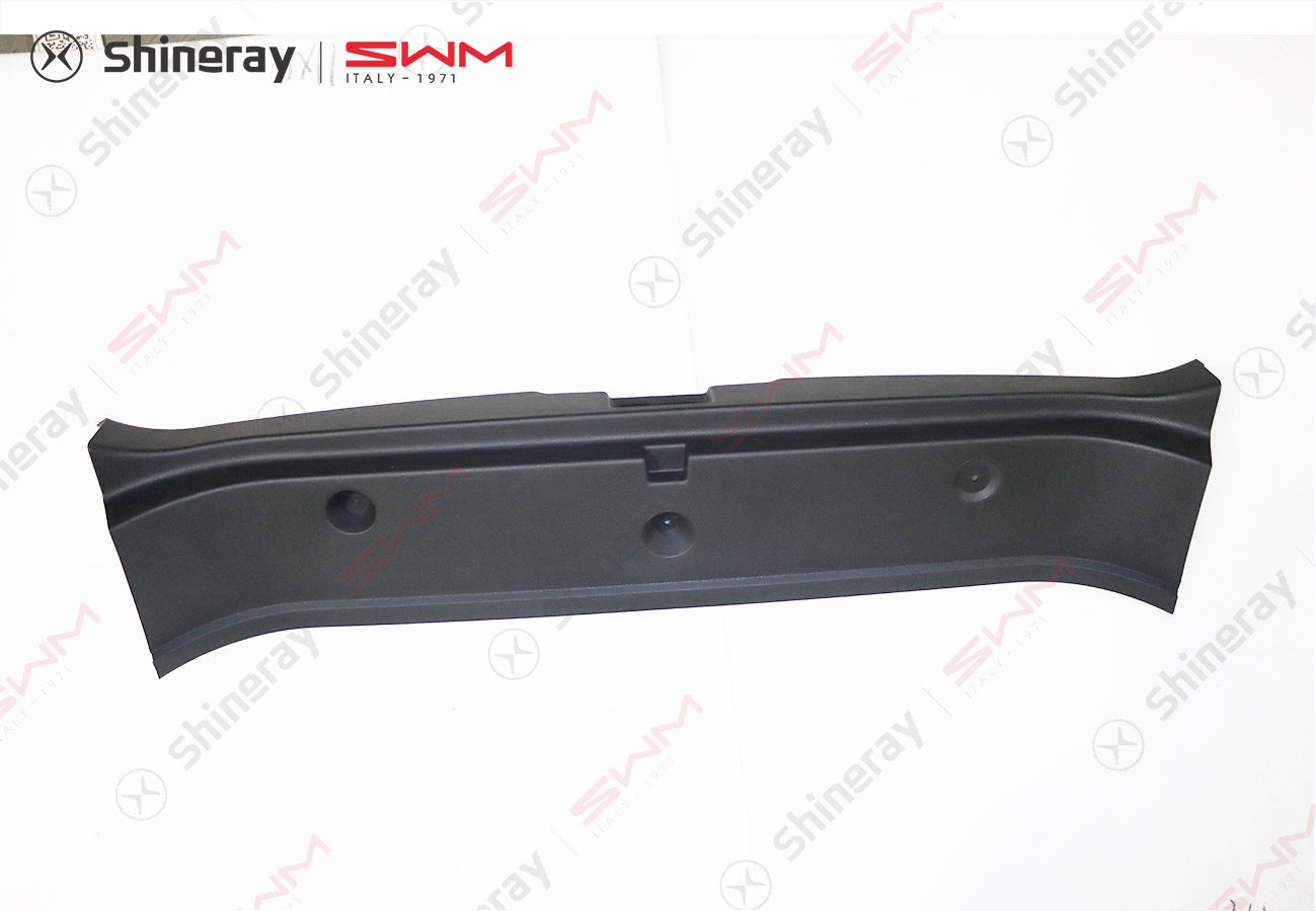 5412500-D0010-A100000> Tailgate threshold assembly