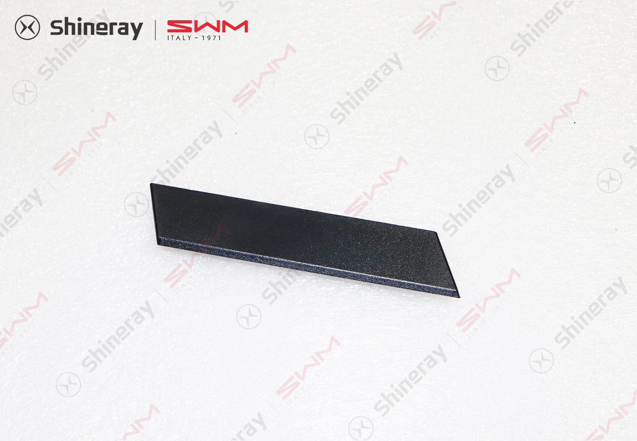 5524104-FA010-A000000>Left middle cover