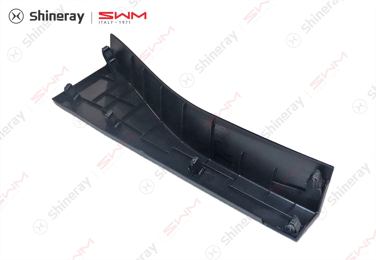 5532106-E0010-A000000>Cover (right)