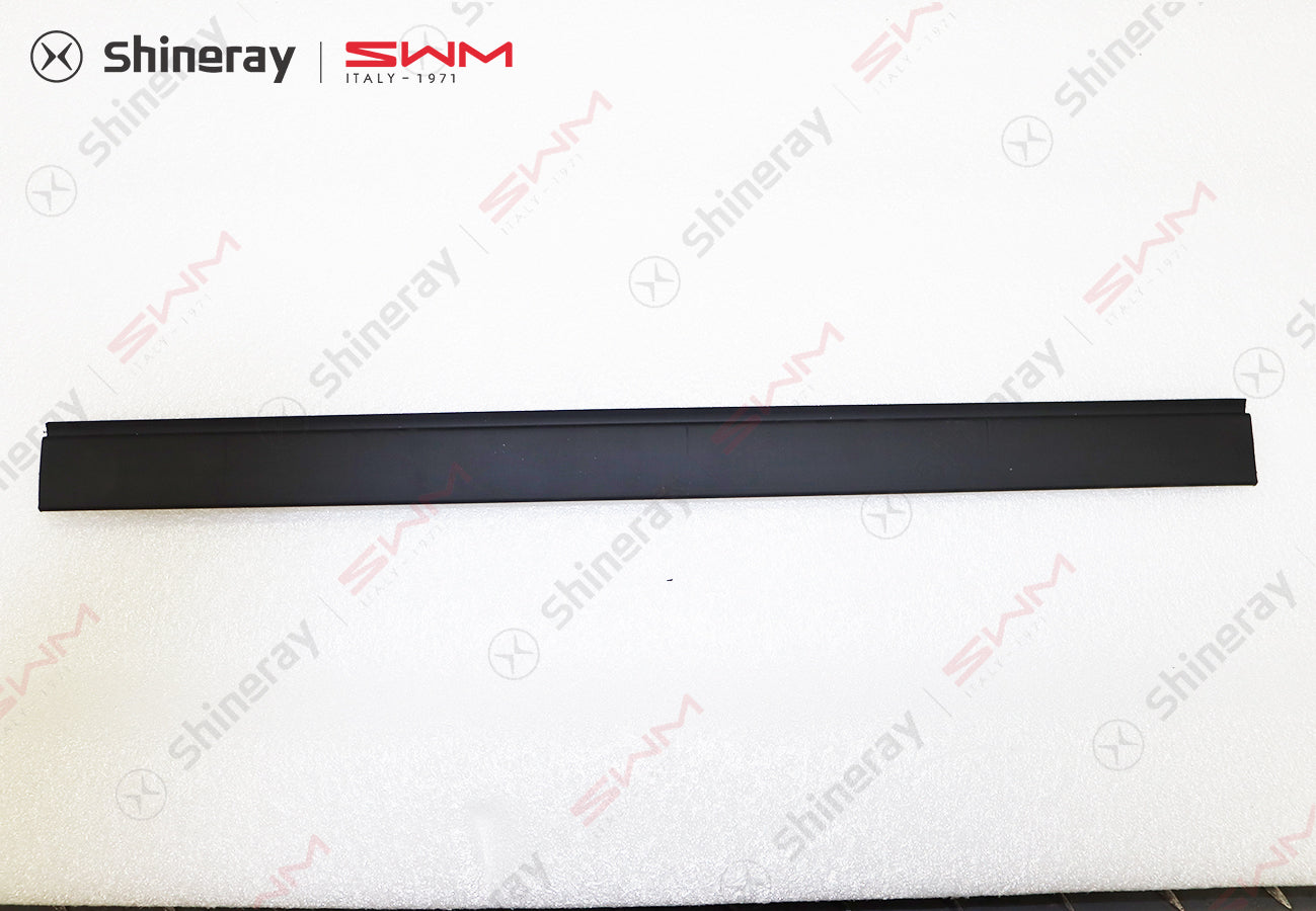 5704105-D0020-A000000>Left top molding center and rear section ( luggage rack)