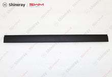 5704106-D0020-A000000>Right side top molding center and rear sectionwith luggage rack)