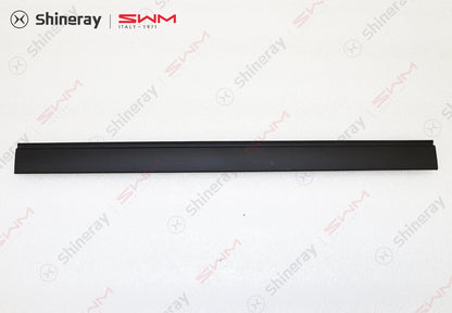 5704106-D0020-A000000>Right side top molding center and rear sectionwith luggage rack)
