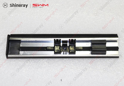 5704108-D0020-A000000>Rear section of the right top moldingwith luggage rack)