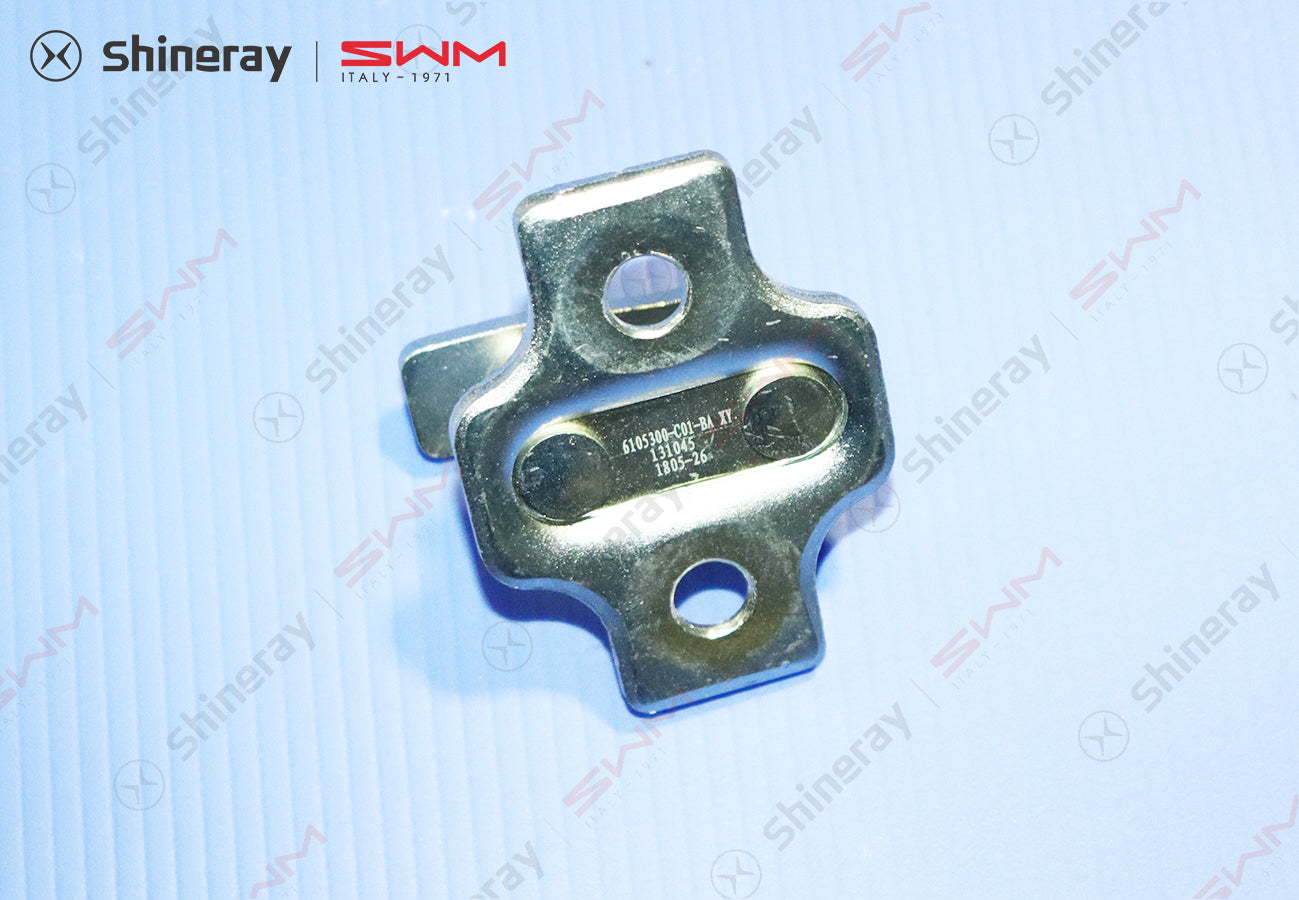 6105300-C0010-B100000>Door lock catch assembly