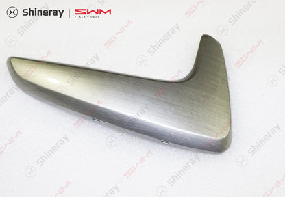 6202157-D0010-A000000>Left Rear Standing Handrail Decorative