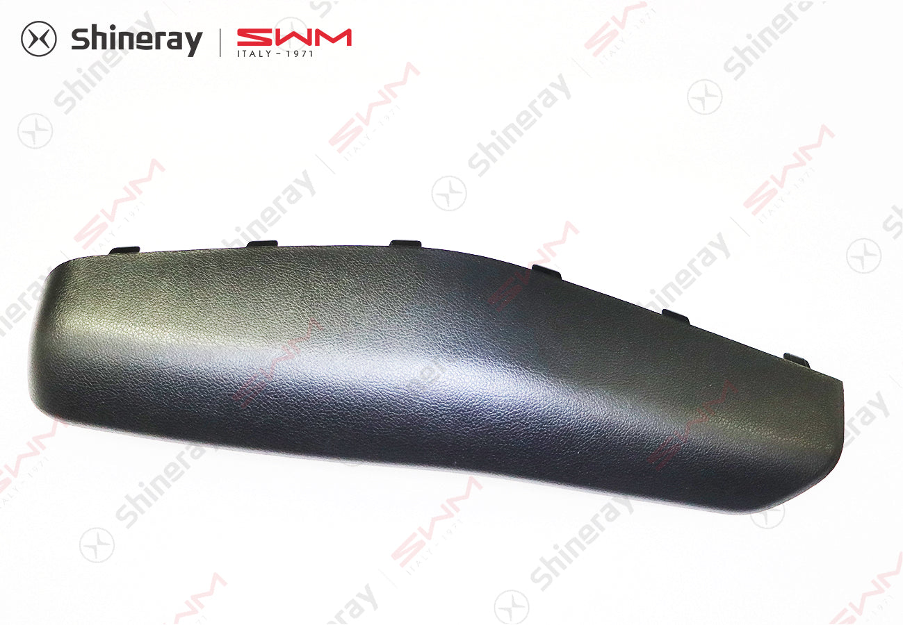 6202160-DA010-A000000>Left rear door armrest screw cover assembly