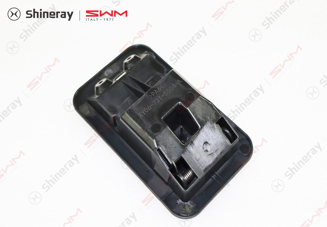 7300103-FA010-A000000>Third row seat back buckle