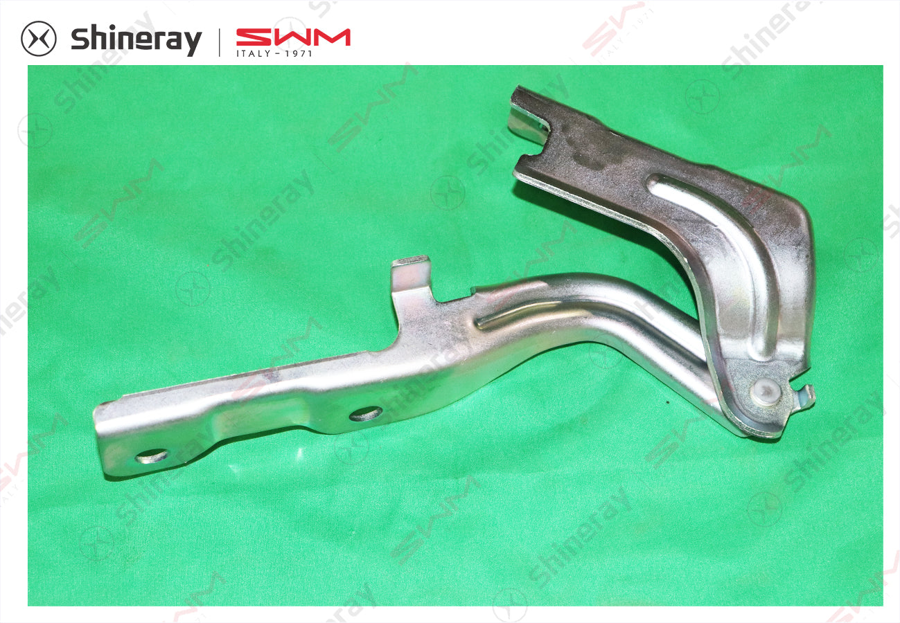 8402620-D0010-B100000>Engine hood hinge right