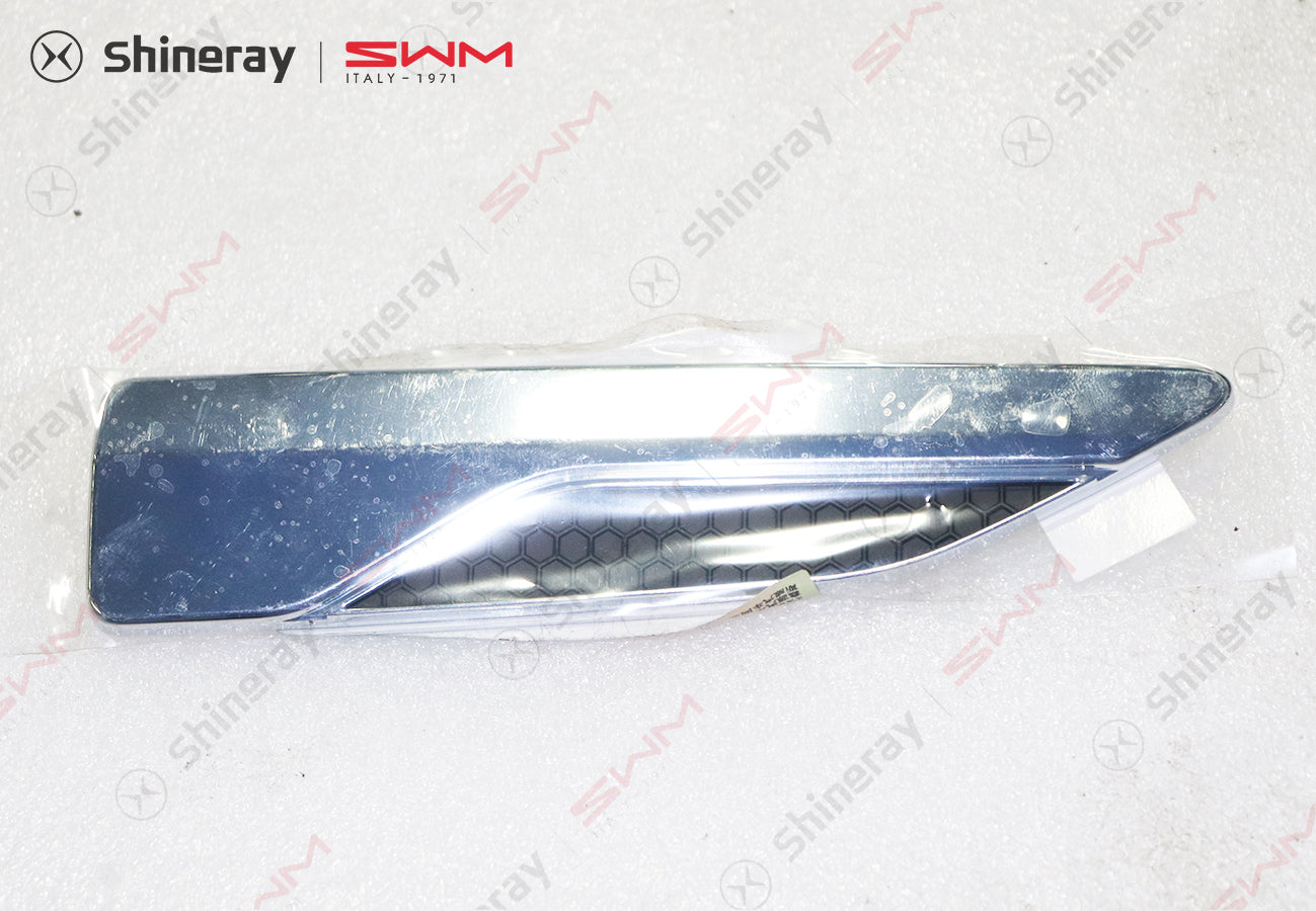 8511121-BB010-A000000>Right wing sub-board trim