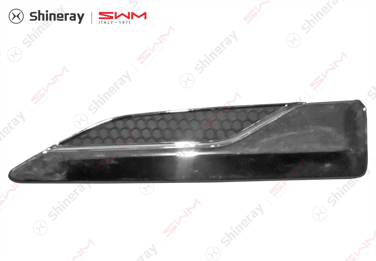 8511121-BB010-A000000>Right wing sub-board trim