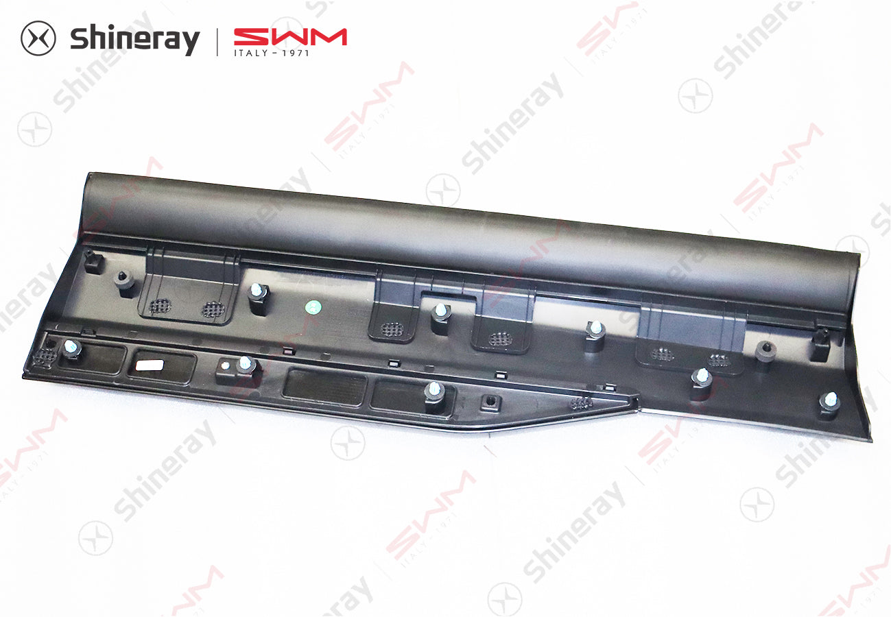 8512400-E0010-B3000000>Right rear door anti scratch strip assembly（chrome plating）