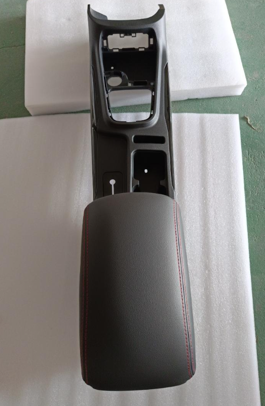 5305100-FA010-A000000>Auxiliary instrument panel